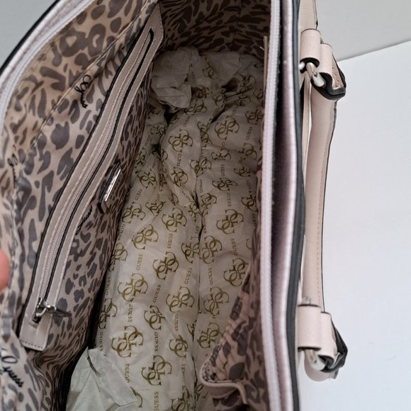 GUESS Women’s Daly Signature Logo Tote bag purse - Picture 4 of 7